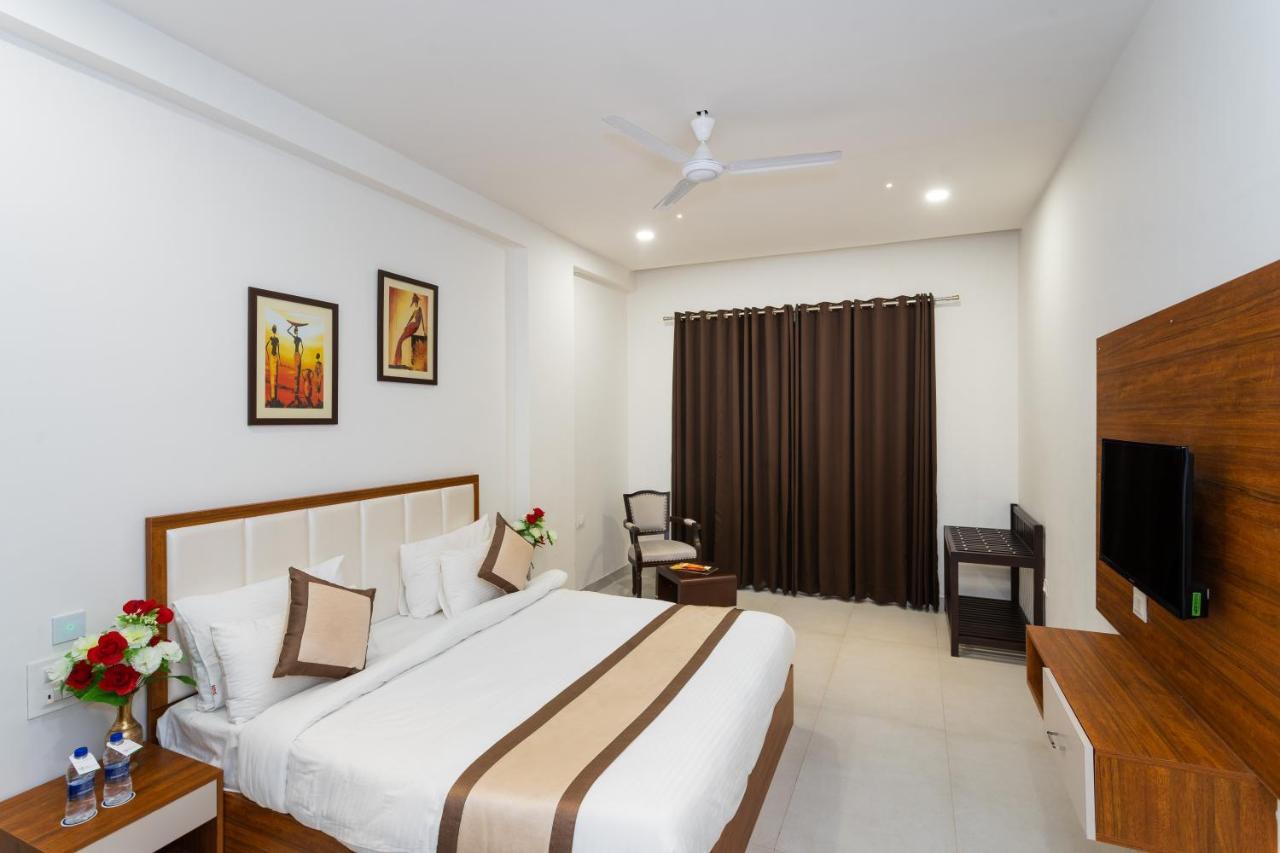Hotel Siddhartha Inn Удайпур Экстерьер фото